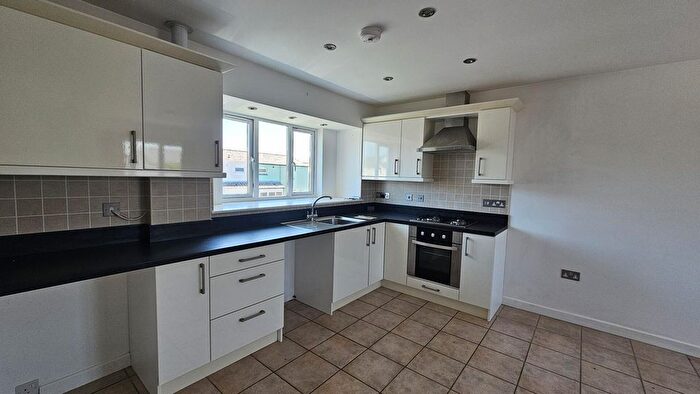 2 Bedroom Flat To Rent In Fairview Road, Denbury, Newton Abbot, TQ12