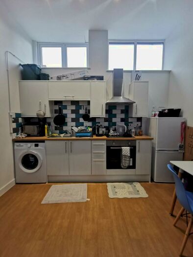 1 Bedroom Flat To Rent In The Kingsway, Swansea, SA1