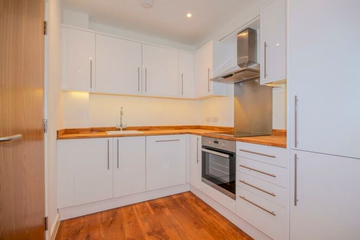 1 Bedroom Apartment To Rent In Banbury Road, Oxford, OX2