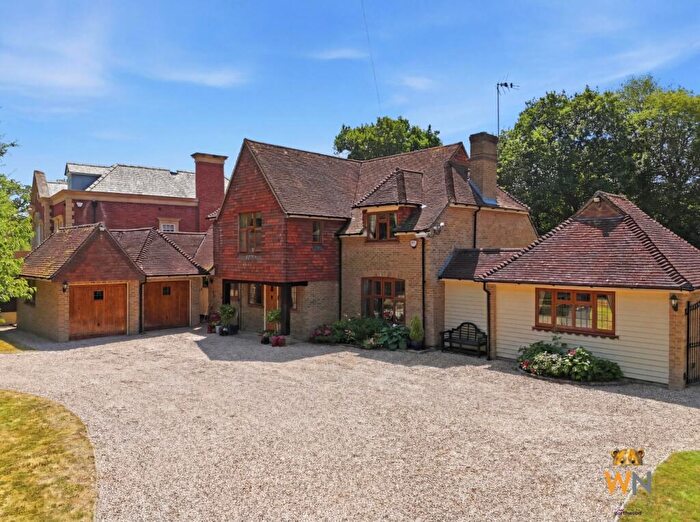 4 Bedroom Detached House For Sale In Heronway, Shenfield, Brentwood, CM13