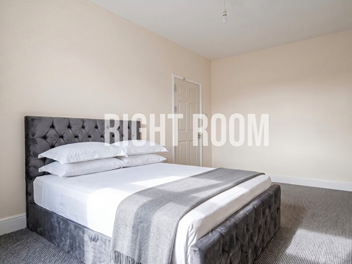 6 Bedroom Semi-Detached House To Rent In Bed House, Ashley Down Road, Bristol, BS7