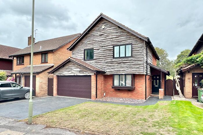4 Bedroom Detached House For Sale In High Oaks Close, Locks Heath, SO31