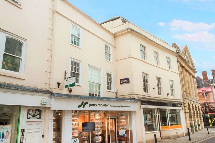 1 Bedroom Flat To Rent In St. Johns Alley, Devizes, Wiltshire, SN10