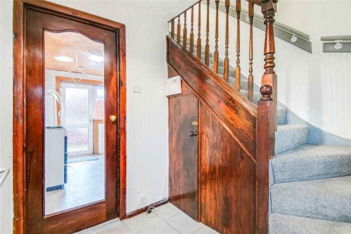 2 Bedroom Terraced House For Sale In Bardrainney Avenue, Port Glasgow, Inverclyde, PA14