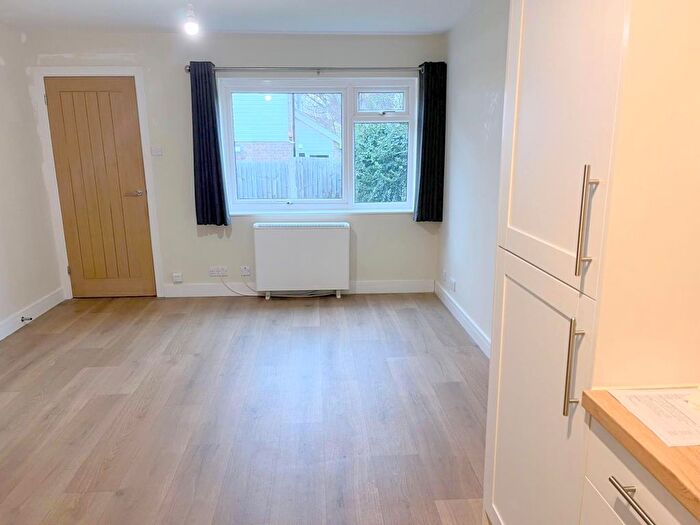 1 Bedroom Flat To Rent In Suffolk Square, Sudbury, CO10