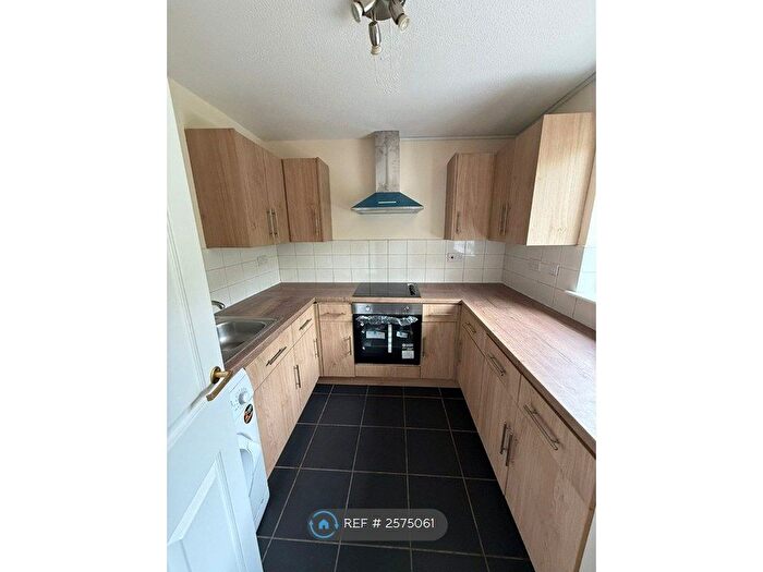 2 Bedroom Flat To Rent In Bulldale Street, Glasgow, G14