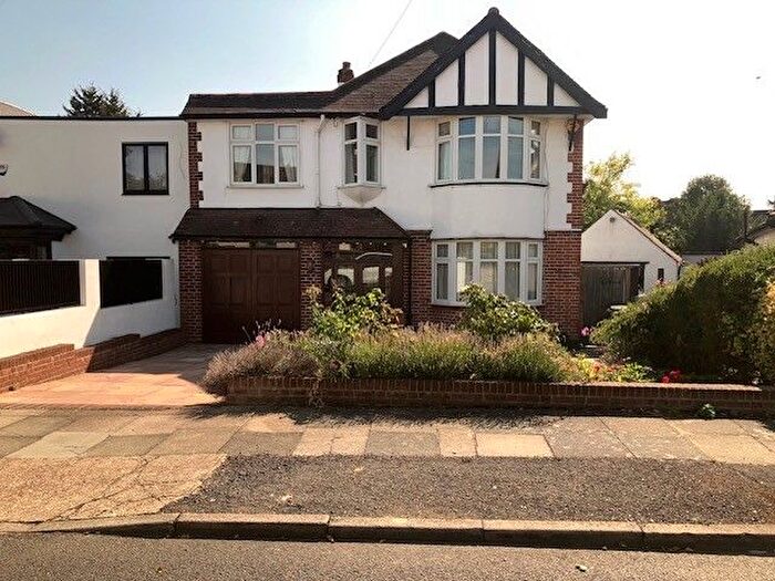 4 Bedroom Detached House To Rent In Blendon Drive, Bexley, DA5