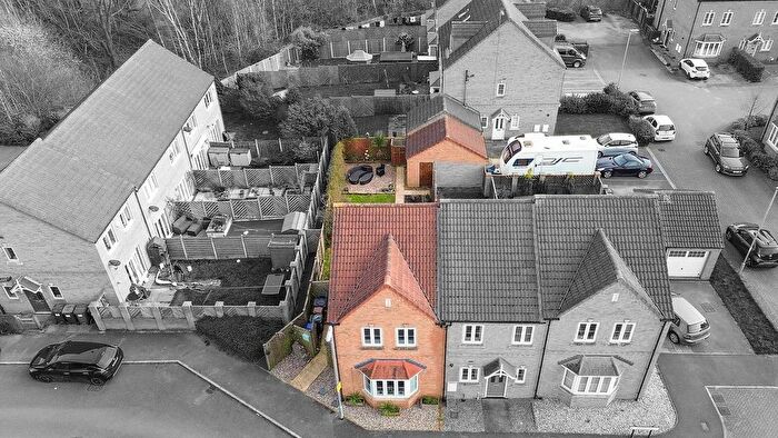 3 Bedroom End Terrace House For Sale In Dovecote, Wombwell, Barnsley, S73