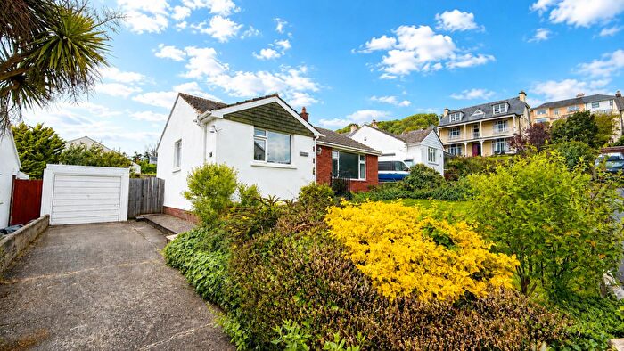 4 Bedroom Detached House For Sale In Longfield Close, Braunton, EX33