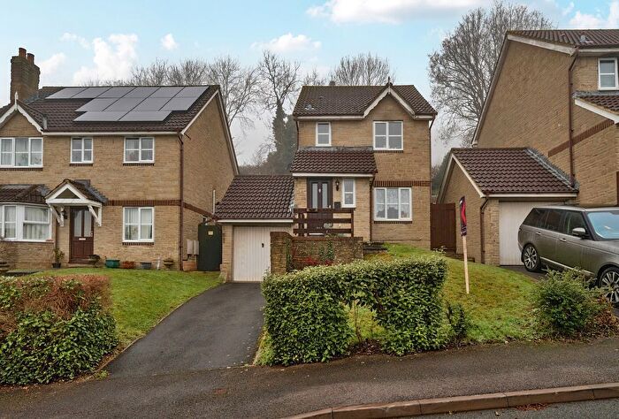 3 Bedroom Detached House For Sale In Swifts Hill View, Stroud, Gloucestershire, GL5