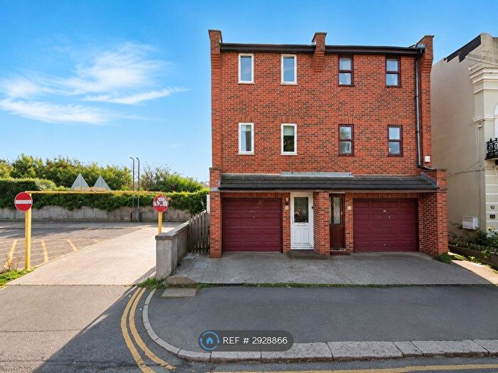 3 Bedroom Semi-Detached House To Rent In St. Margarets Road, Hastings, Saint Leonards-On-Sea-On-Sea, TN37