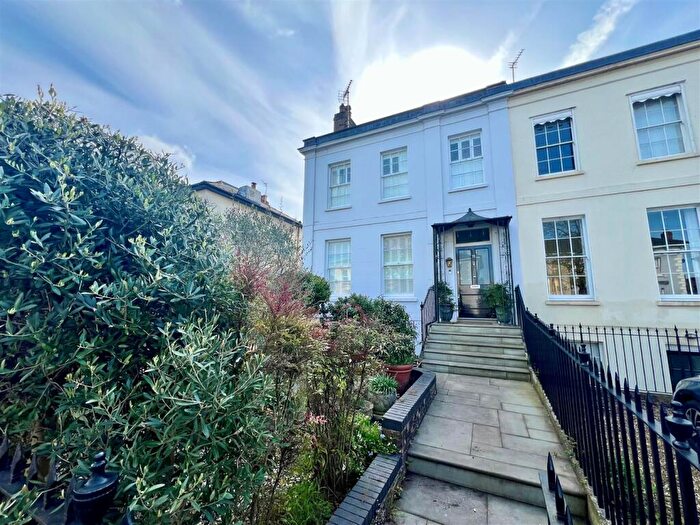 1 Bedroom Flat To Rent In Hewlett Road, Cheltenham, GL52