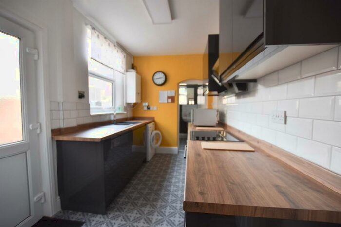 4 Bedroom Terraced House To Rent In Cambridge Street, Leicester, LE3