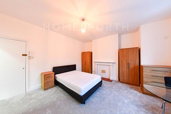 Studio To Rent In Stanley Gardens, Willesden Green, NW2