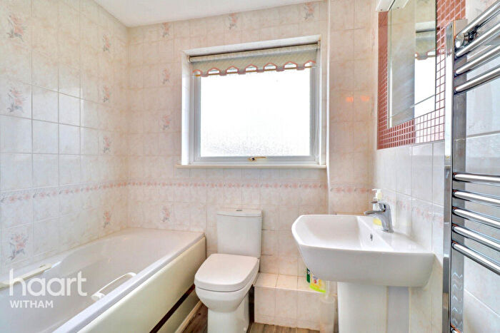 2 Bedroom Terraced House For Sale In Broadway, Witham, CM8