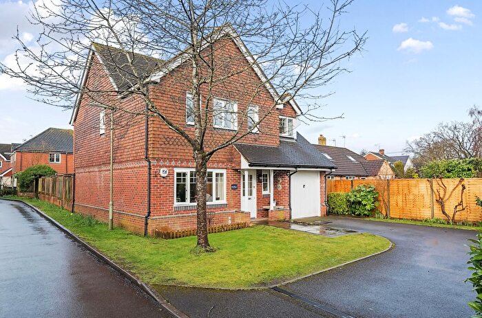 4 Bedroom Detached House For Sale In The Croft, Elstead, Godalming, Surrey, GU8