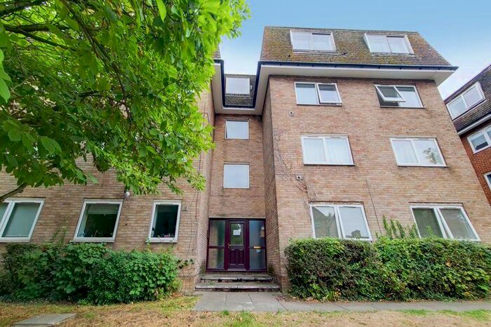 1 Bedroom Flat To Rent In South Park Hill Road, South Croydon, CR2