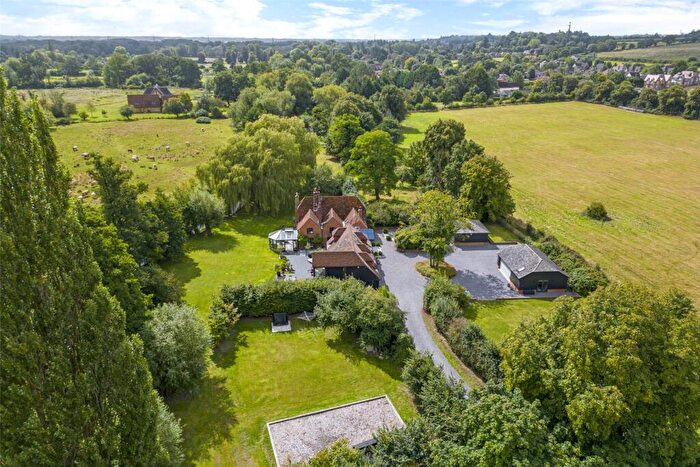 5 Bedroom Detached House To Rent In Tidmarsh, Reading, Berkshire, RG8