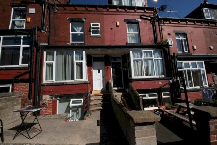 2 Bedroom Terraced House To Rent In Elsham Terrace, Burley, Leeds, LS4