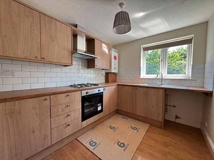 3 Bedroom Maisonette To Rent In Southall, UB2