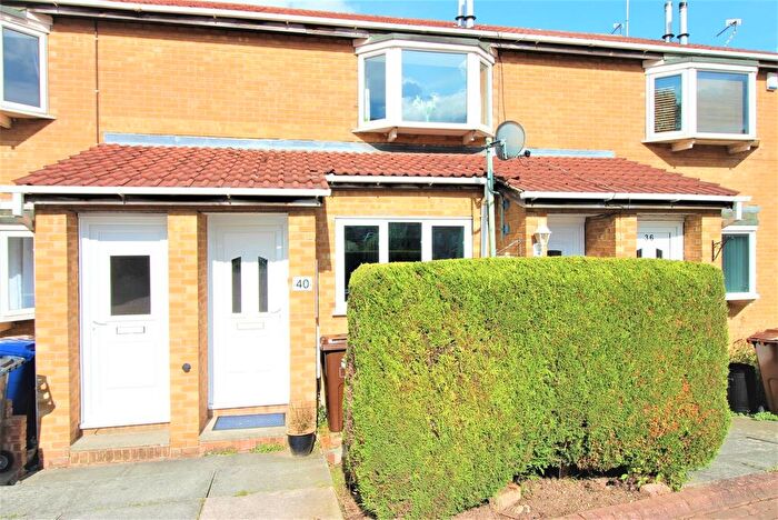 2 Bedroom Property To Rent In Moorthorpe Green, Owlthorpe, S20