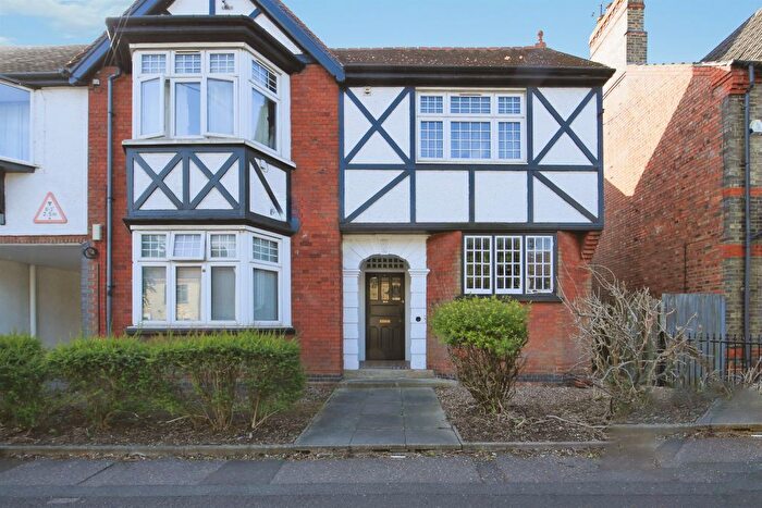 1 Bedroom Flat For Sale In Oundle Road, Peterborough, PE2