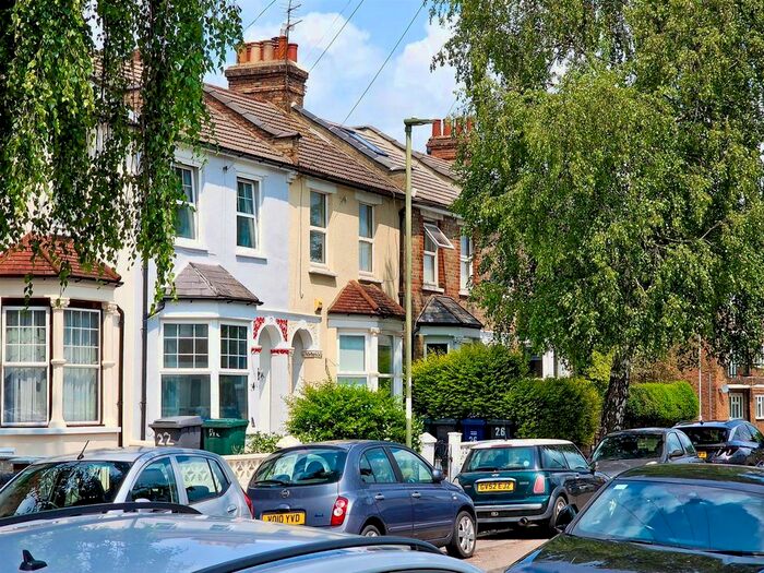 1 Bedroom Flat To Rent In New Trinity Road, London, N2