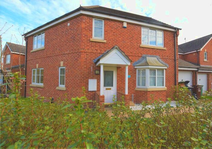 3 Bedroom Detached House To Rent In Marchant Way, Churwell, Leeds, LS27