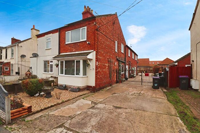 4 Bedroom Semi-Detached House For Sale In Water Lane, North Hykeham, LN6