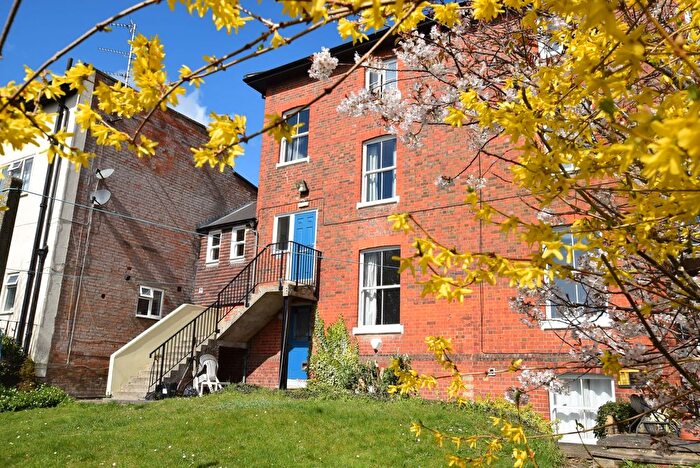 1 Bedroom Flat To Rent In Castle Crescent, Reading, RG1