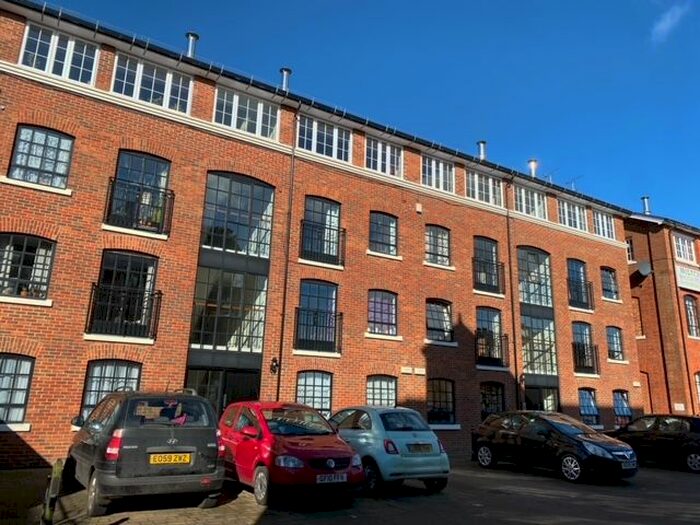 2 Bedroom Flat To Rent In Holters Mill, The Spires, Canterbury, CT2