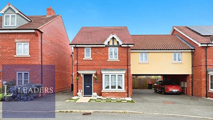 4 Bedroom Link Detached House For Sale In Westrop Drive, Sible Hedingham, Halstead, CO9
