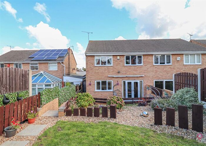 3 Bedroom Semi Detached House For Sale In Harwood Gardens, Waterthorpe, Sheffield, S20