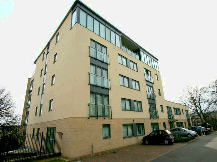 2 Bedroom Ground Flat To Rent In Parsonage Lane Brighouse, HD6