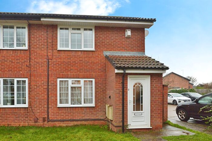 2 Bedroom Semi Detached House For Sale In Elthorne Way, Newport Pagnell, MK16