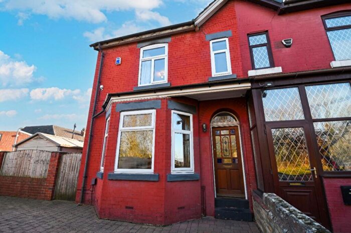 3 Bedroom Semi Detached House For Sale In Bolton Road, Salford, M6