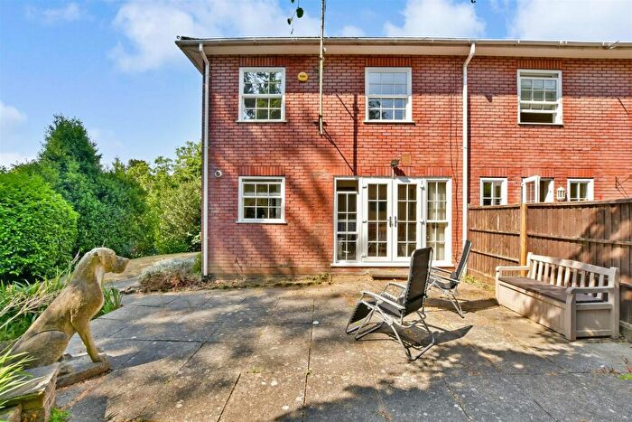 3 Bedroom End Of Terrace House For Sale In Cliftonville, Dorking, Surrey, RH4
