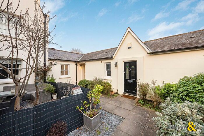 2 Bedroom Property For Sale In Manor Road, Bexley, DA5