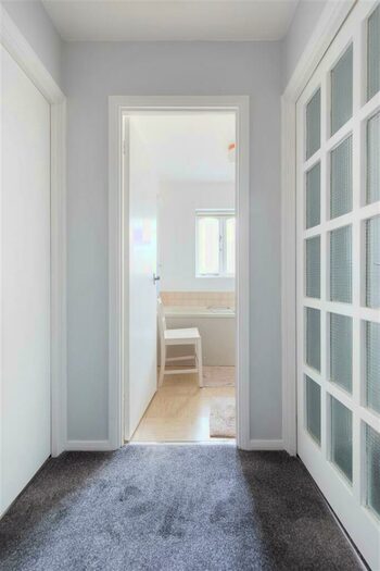 1 Bedroom Apartment For Sale In Brockway Close, Leytonstone, E11