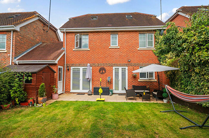 4 Bedroom Detached House For Sale In Southcote Park, Camberley, Surrey, GU15