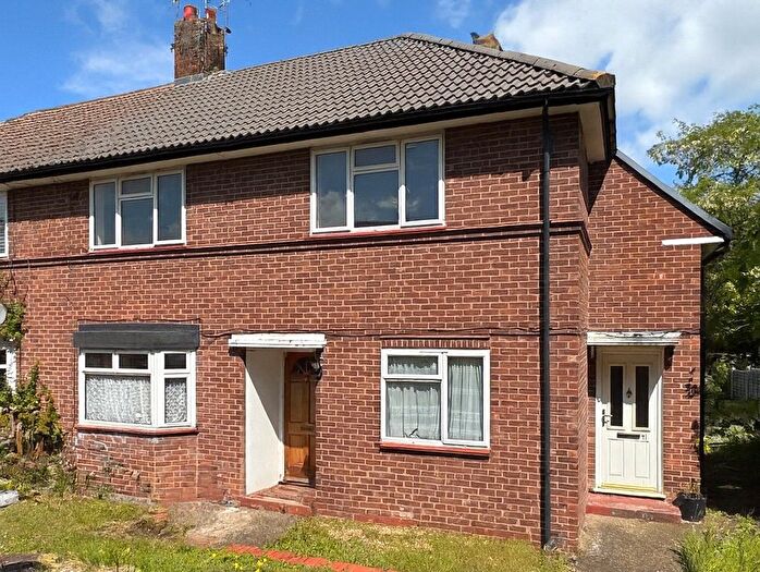 2 Bedroom Maisonette For Sale In Burleigh Road, Hertford, Hertfordshire, SG13
