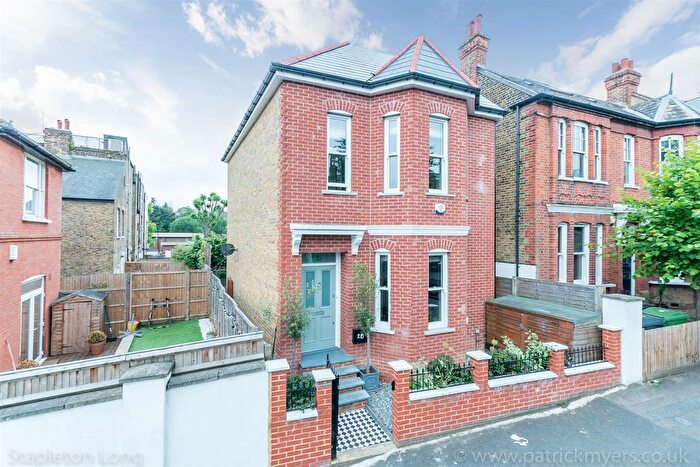 3 Bedroom Property To Rent In St. Julians Farm Road, London, SE27