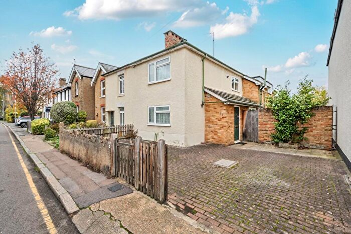 3 Bedroom Semi Detached House For Sale In Mill Street, Kingston Upon Thames, KT1