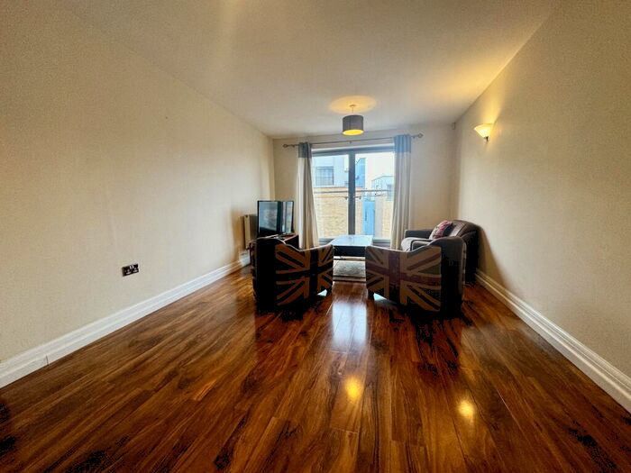 2 Bedroom Flat To Rent In West Thamesmead, SE28