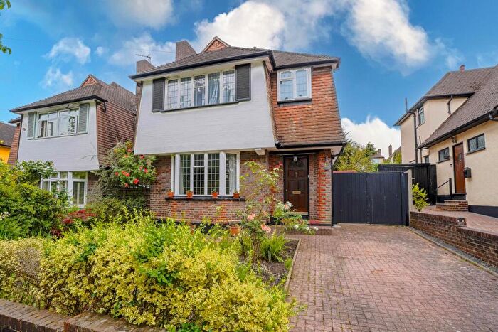 3 Bedroom House For Sale In Ryefield Road, Crystal Palace, London, SE19