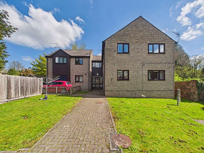 1 Bedroom Flat For Sale In Buckshaft Road, Cinderford, GL14