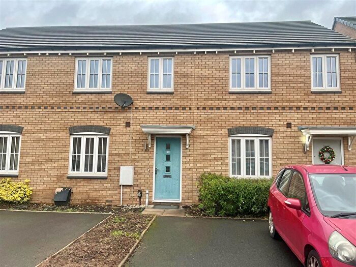 3 Bedroom Property To Rent In Meridian Close, Nottingham, NG8