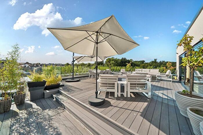 3 Bedroom Penthouse For Sale In Minafon, Cowbridge, Cowbridge, CF71