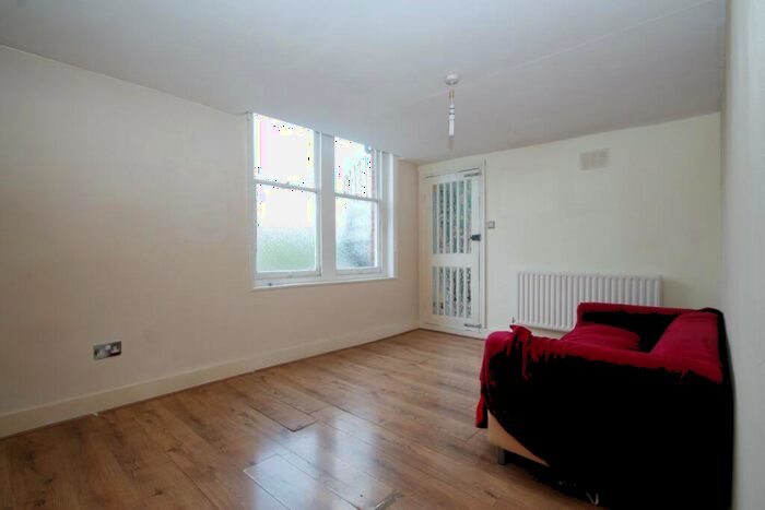 2 Bedroom Flat To Rent In Sydenham Road, Sydenham, SE26