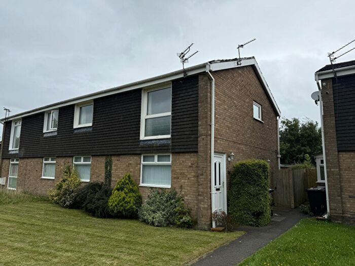 2 Bedroom Flat For Sale In Lincoln Walk, Great Lumley, Chester Le Street, County Durham, DH3